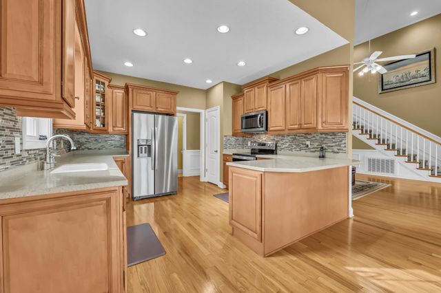 3266 Quincy Ln, Clarksville, TN 37043