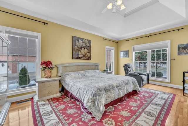 3266 Quincy Ln, Clarksville, TN 37043