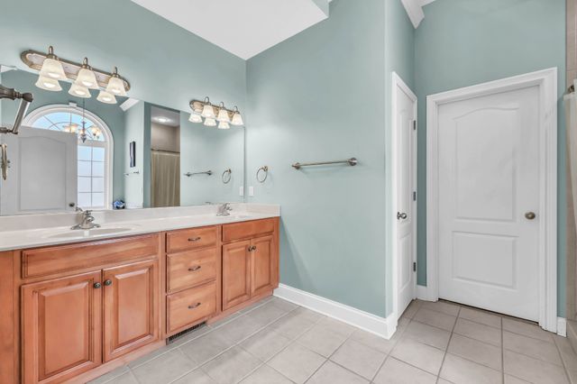 3266 Quincy Ln, Clarksville, TN 37043