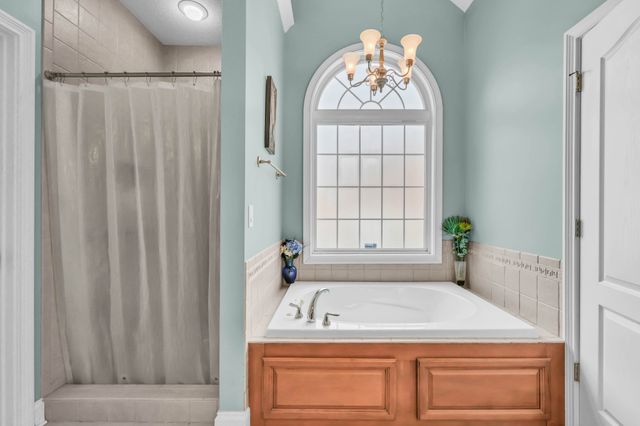 3266 Quincy Ln, Clarksville, TN 37043