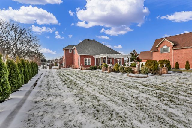 3266 Quincy Ln, Clarksville, TN 37043