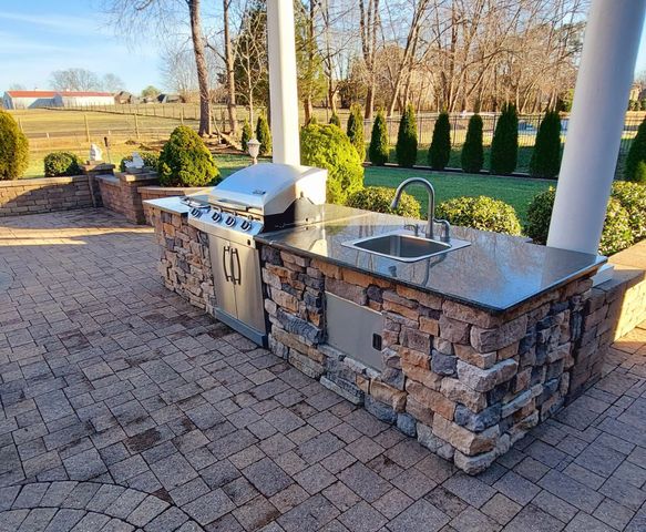 3266 Quincy Ln, Clarksville, TN 37043