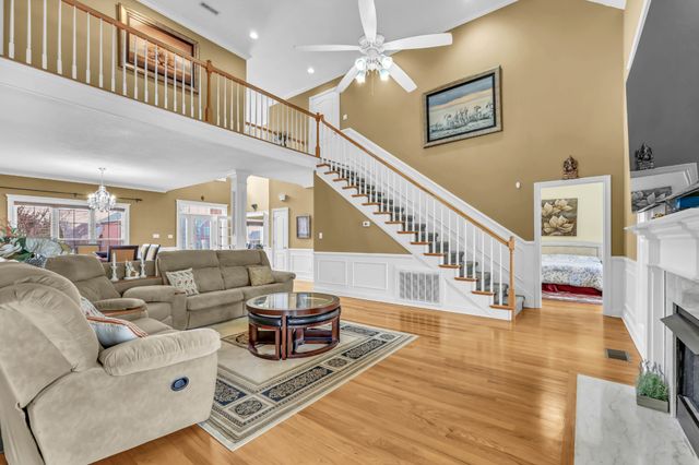 3266 Quincy Ln, Clarksville, TN 37043