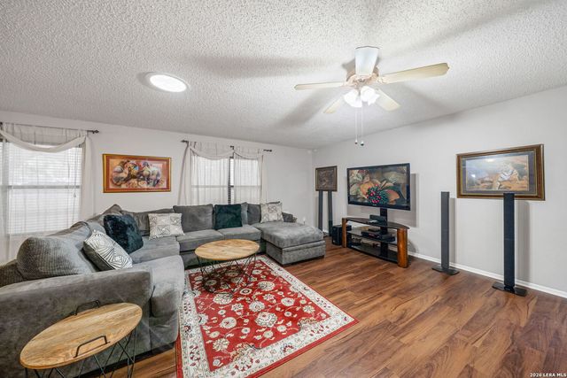 7842 Sandpiper Park, San Antonio, TX 78249