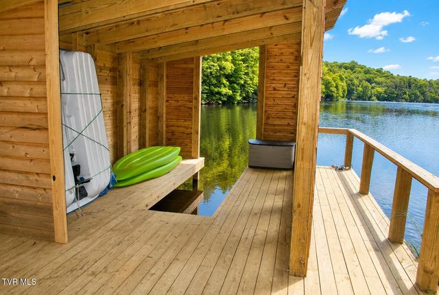 282 Ripshin Lake Road, Roan Mountain, TN 37687