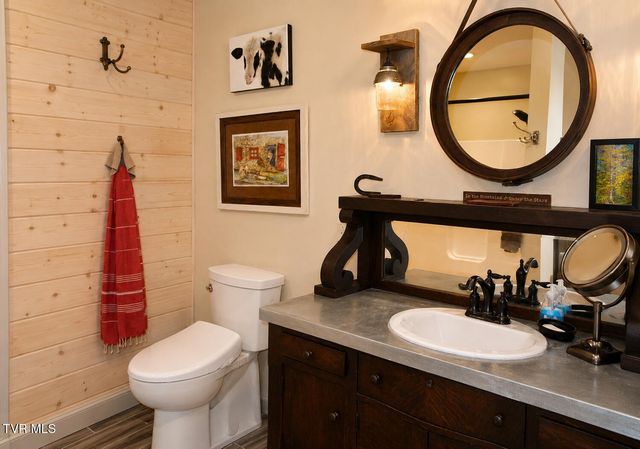 282 Ripshin Lake Road, Roan Mountain, TN 37687