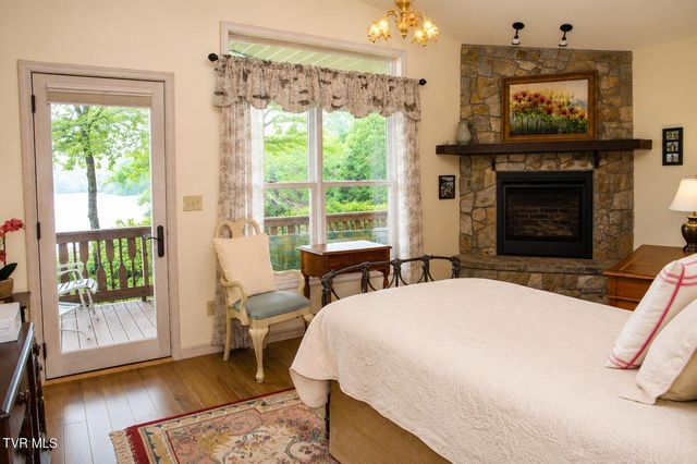 282 Ripshin Lake Road, Roan Mountain, TN 37687