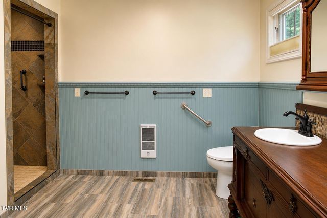282 Ripshin Lake Road, Roan Mountain, TN 37687
