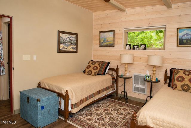 282 Ripshin Lake Road, Roan Mountain, TN 37687
