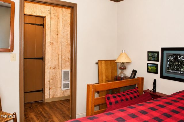 282 Ripshin Lake Road, Roan Mountain, TN 37687