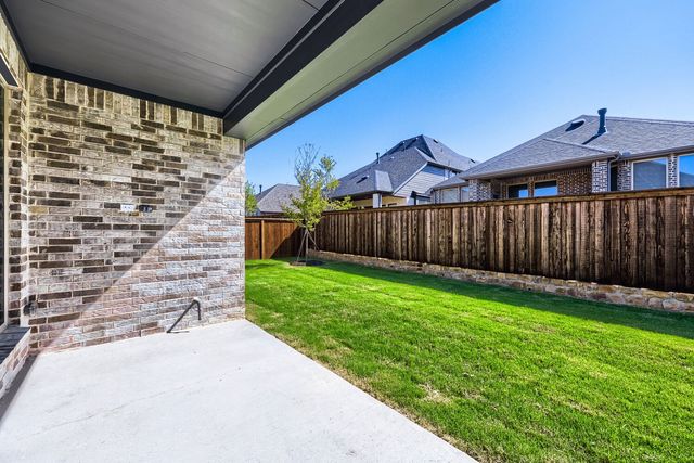 1811 Flowerfield Lane, Mansfield, TX 76063