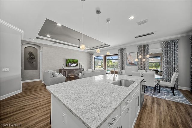 9114 Trivoli TER, Naples, FL 34119