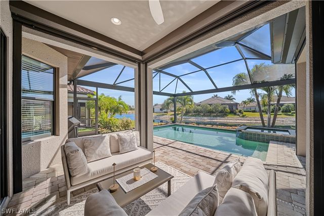 9114 Trivoli TER, Naples, FL 34119