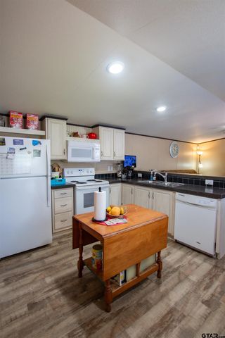 16964 Pine Trail Dr, Flint, TX 75762
