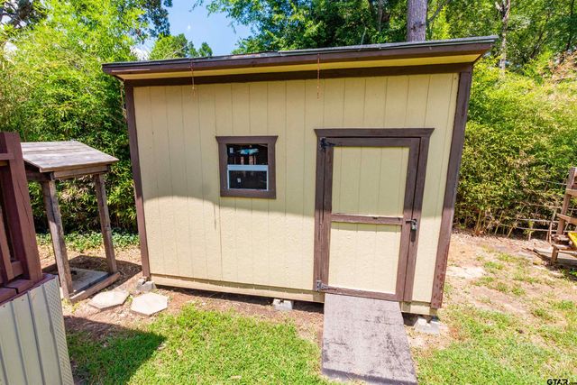 16964 Pine Trail Dr, Flint, TX 75762