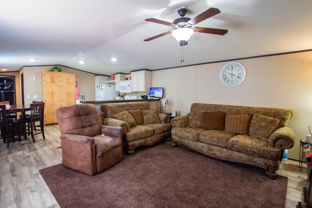 16964 Pine Trail Dr, Flint, TX 75762