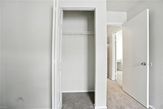 4178 Thalia Station CIR, Virginia Beach, VA 23452