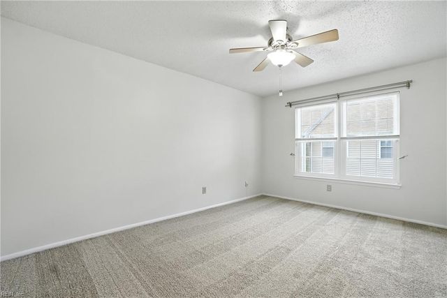 4178 Thalia Station CIR, Virginia Beach, VA 23452