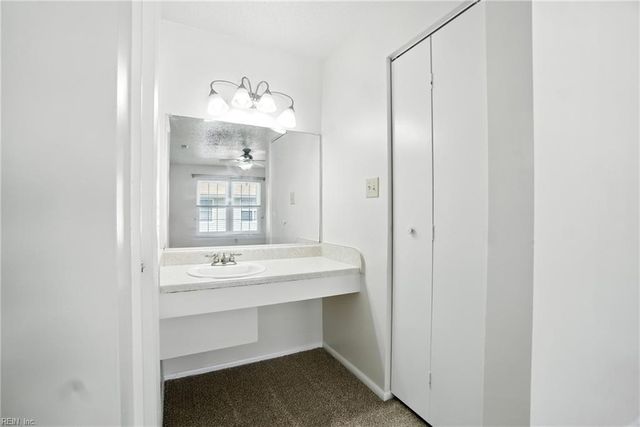 4178 Thalia Station CIR, Virginia Beach, VA 23452