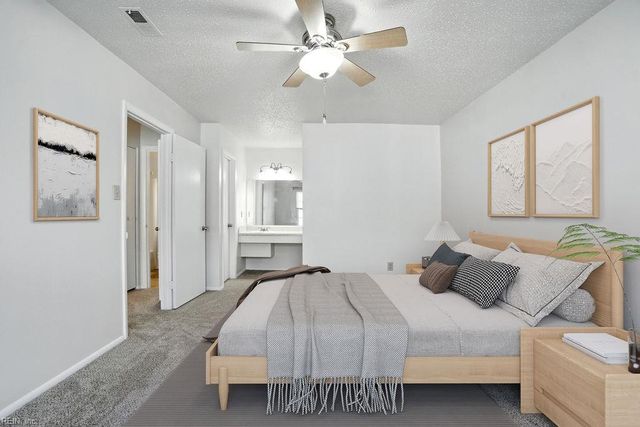 4178 Thalia Station CIR, Virginia Beach, VA 23452