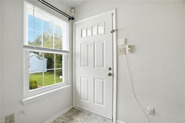 4178 Thalia Station CIR, Virginia Beach, VA 23452