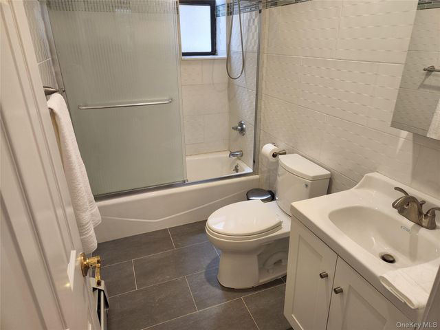 25 W Broadway 501, Long Beach, NY 11561