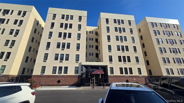25 W Broadway 501, Long Beach, NY 11561