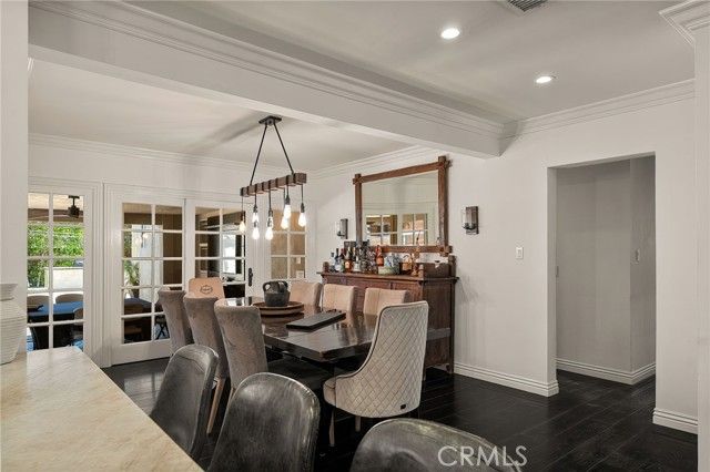5330 Natick, Sherman Oaks, CA 91411