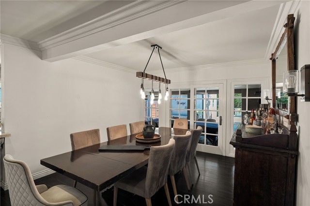 5330 Natick, Sherman Oaks, CA 91411