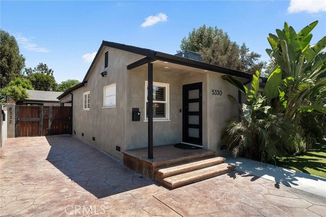 5330 Natick, Sherman Oaks, CA 91411