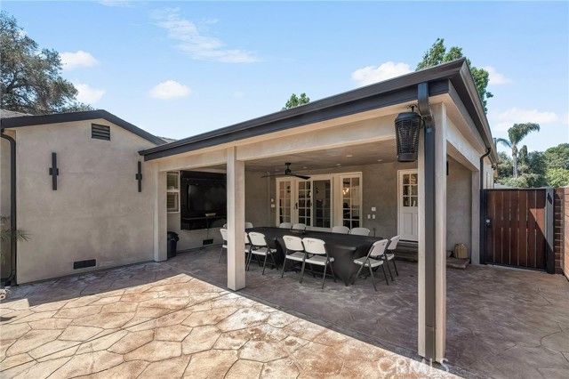 5330 Natick, Sherman Oaks, CA 91411