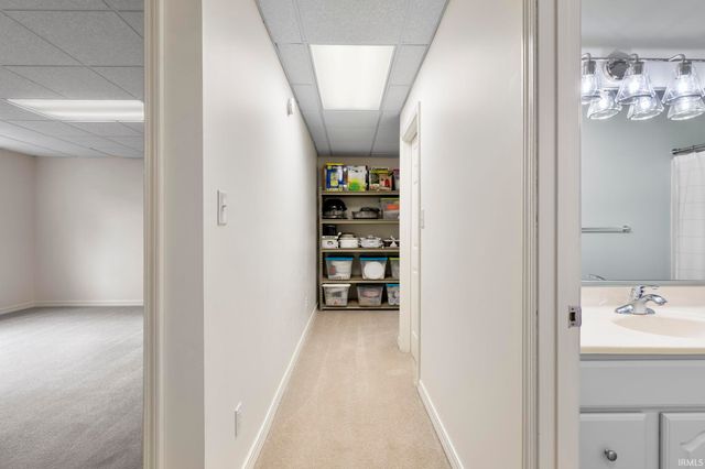 689 Winslow Lane, West Lafayette, IN 47906