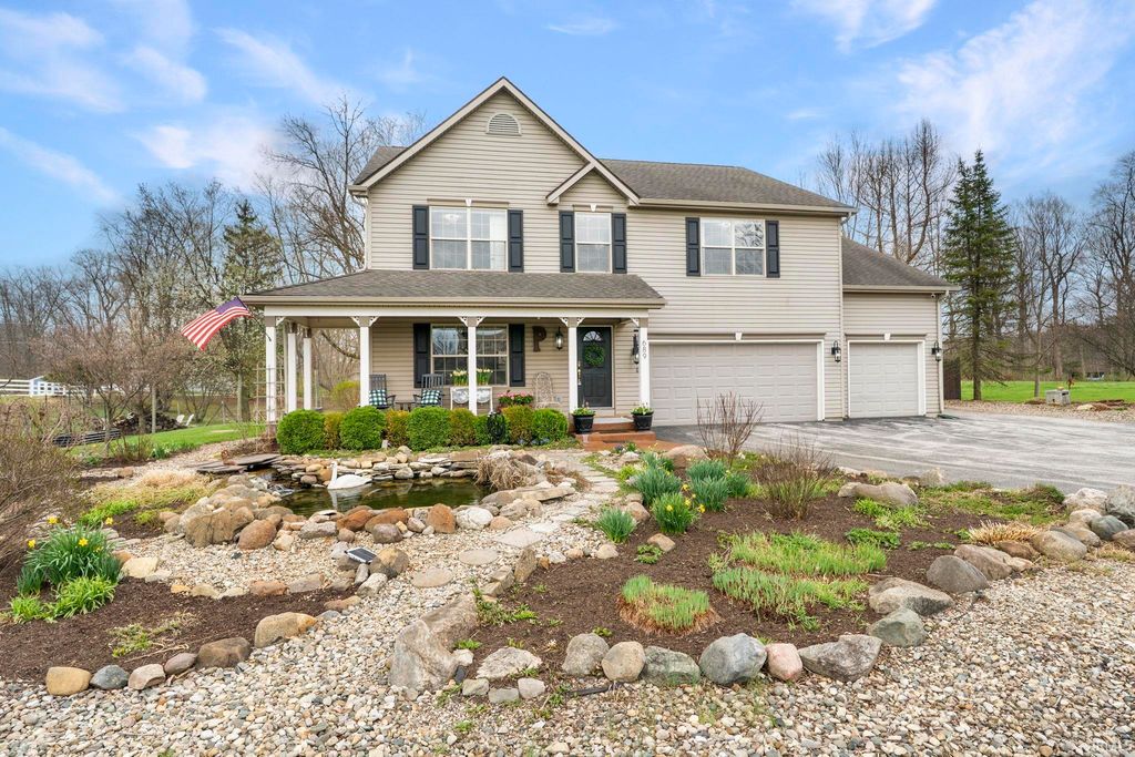 689 Winslow Lane, West Lafayette, IN 47906