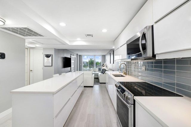 155 ISLE OF VENICE Drive 501, Fort Lauderdale, FL 33301