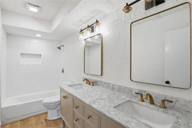 7919 Lakehurst Drive, Oklahoma City, OK 73120