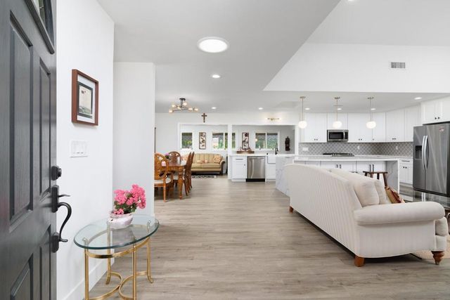 12357 Lomica Dr, San Diego, CA 92128