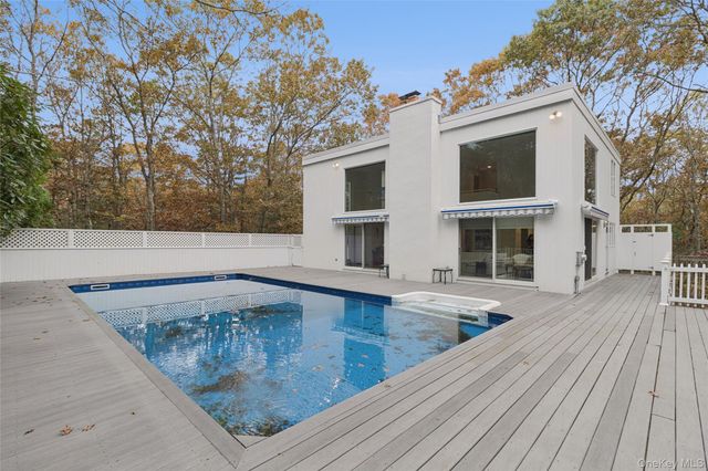 17 Lyme Lane, East Hampton, NY 11937