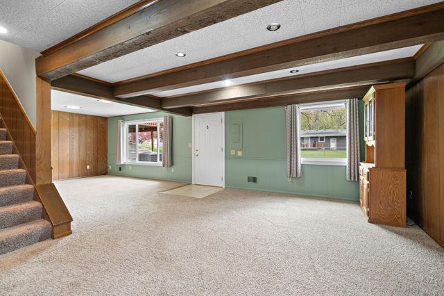 4969 Zealand Avenue N, New Hope, MN 55428