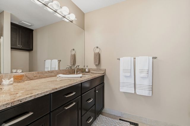 12 Thornwood Court 0, Moline, IL 61265