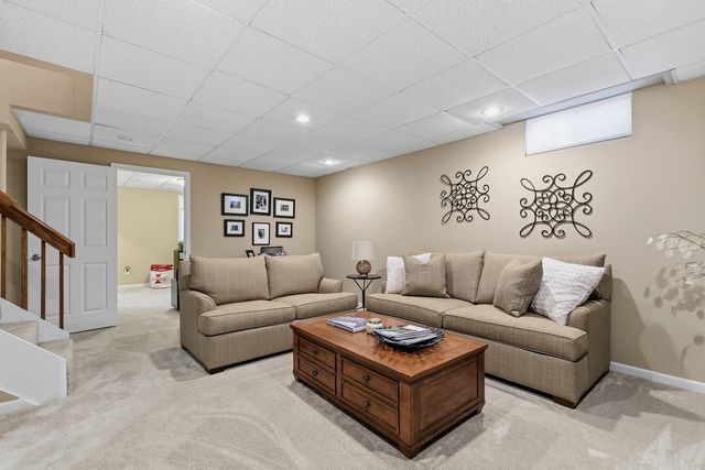 12 Thornwood Court 0, Moline, IL 61265