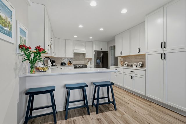 12 Thornwood Court 0, Moline, IL 61265