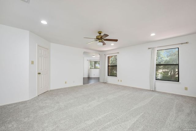 3322 CARNABY CREEK DR, San Antonio, TX 78247