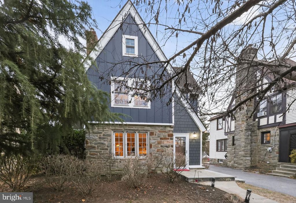 2716 ELDON AVE, Drexel Hill, PA 19026