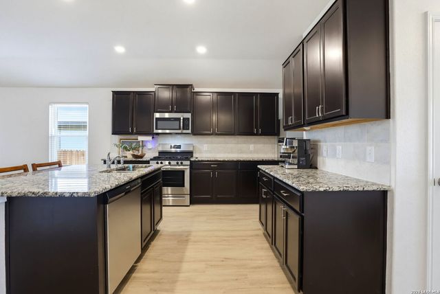 6319 Encore Oaks, San Antonio, TX 78252
