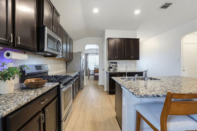 6319 Encore Oaks, San Antonio, TX 78252