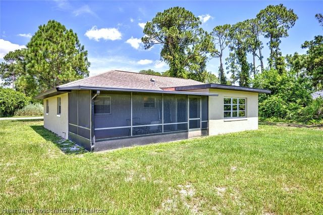 306 Lark Terrace, Sebring, FL 33872