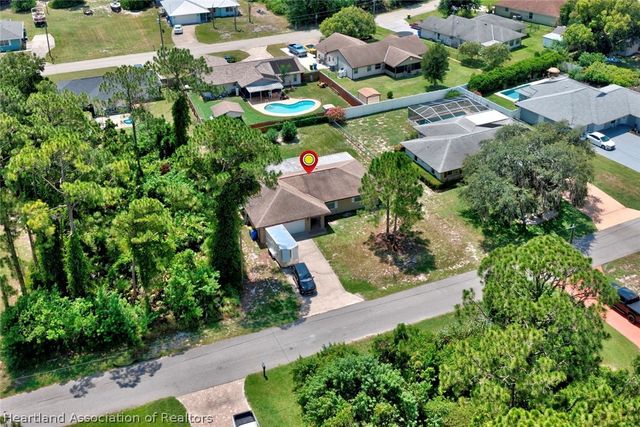 306 Lark Terrace, Sebring, FL 33872