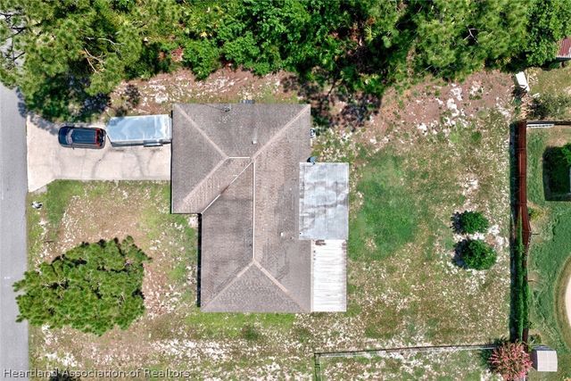 306 Lark Terrace, Sebring, FL 33872