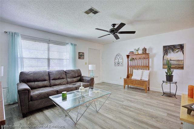 306 Lark Terrace, Sebring, FL 33872