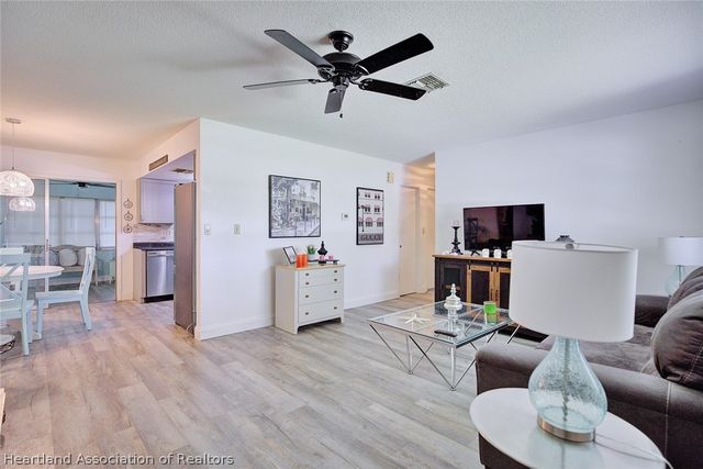 306 Lark Terrace, Sebring, FL 33872
